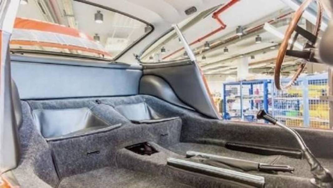 Neydi, ne oldu: Herkes bu arabanın peşinde! Hurdalıktan aldığı otomobilin son hali göz kamaştırdı 18